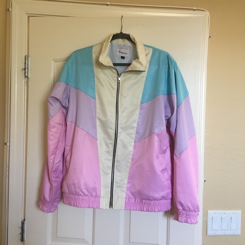 Steady hands retro windbreaker